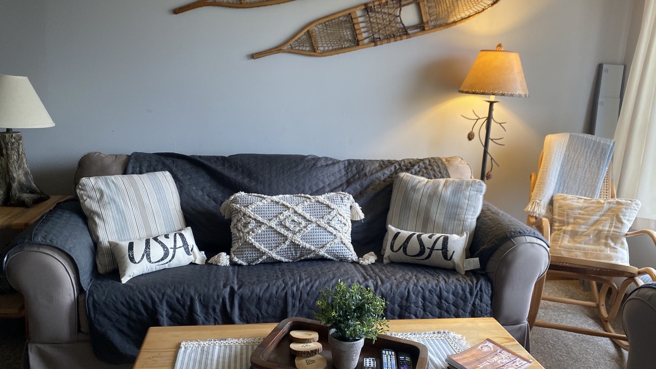 Photo of Livingroom in Thornton