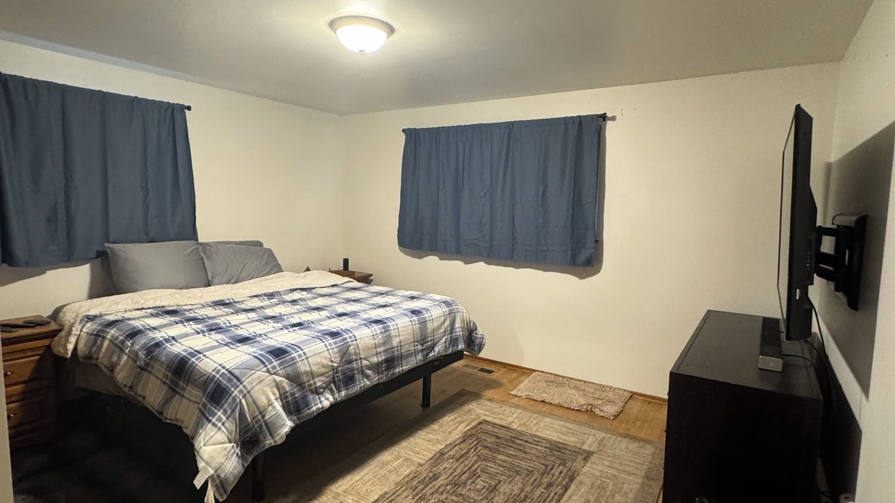 Photo of Bedroom in Boulevard Bluffs