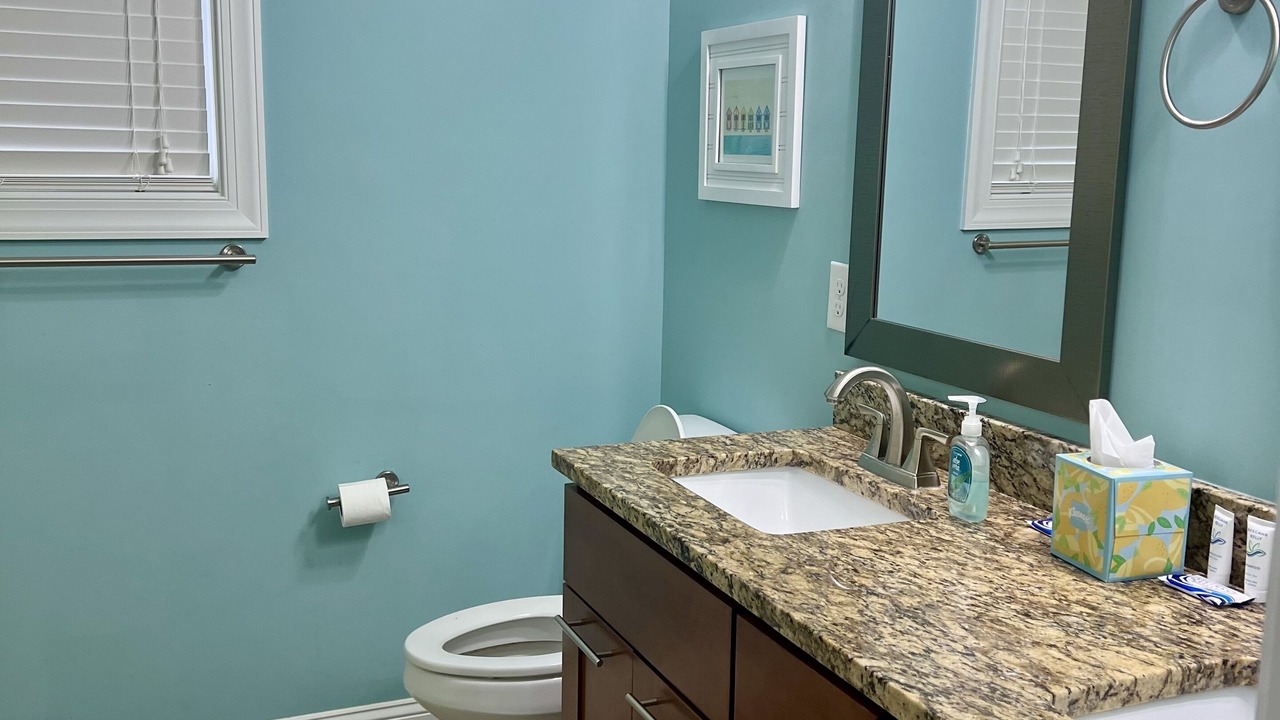 Photo of Bathroom in Long Beach