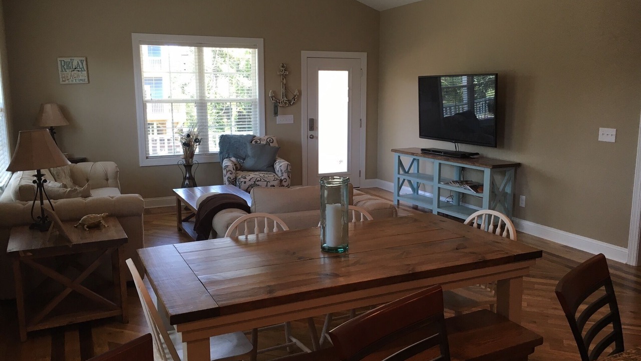 Photo of Livingroom in Long Beach