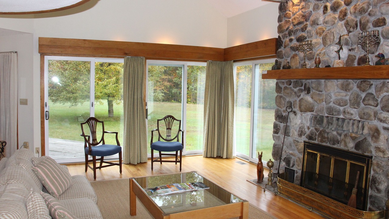 Photo of Livingroom in Manchester Center