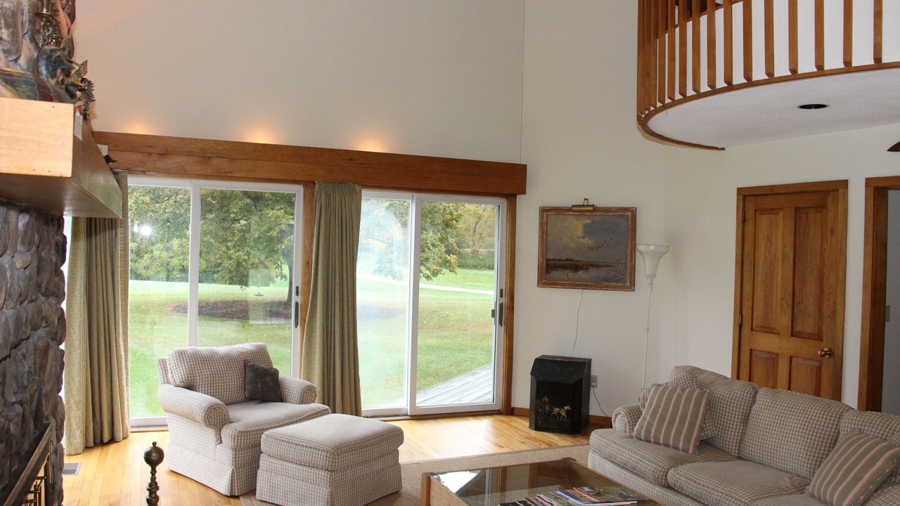 Photo of Livingroom in Manchester Center