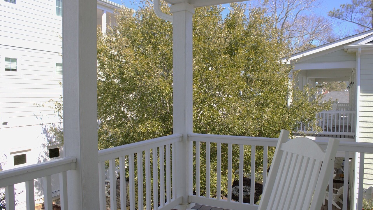 Photo of Patio Balcony in Northeast Virginia Beach