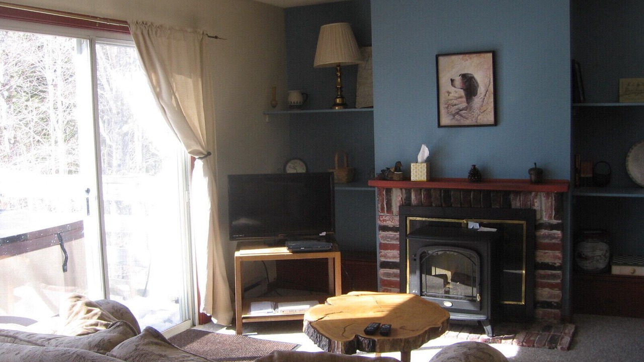 Photo of Livingroom in Stoneham