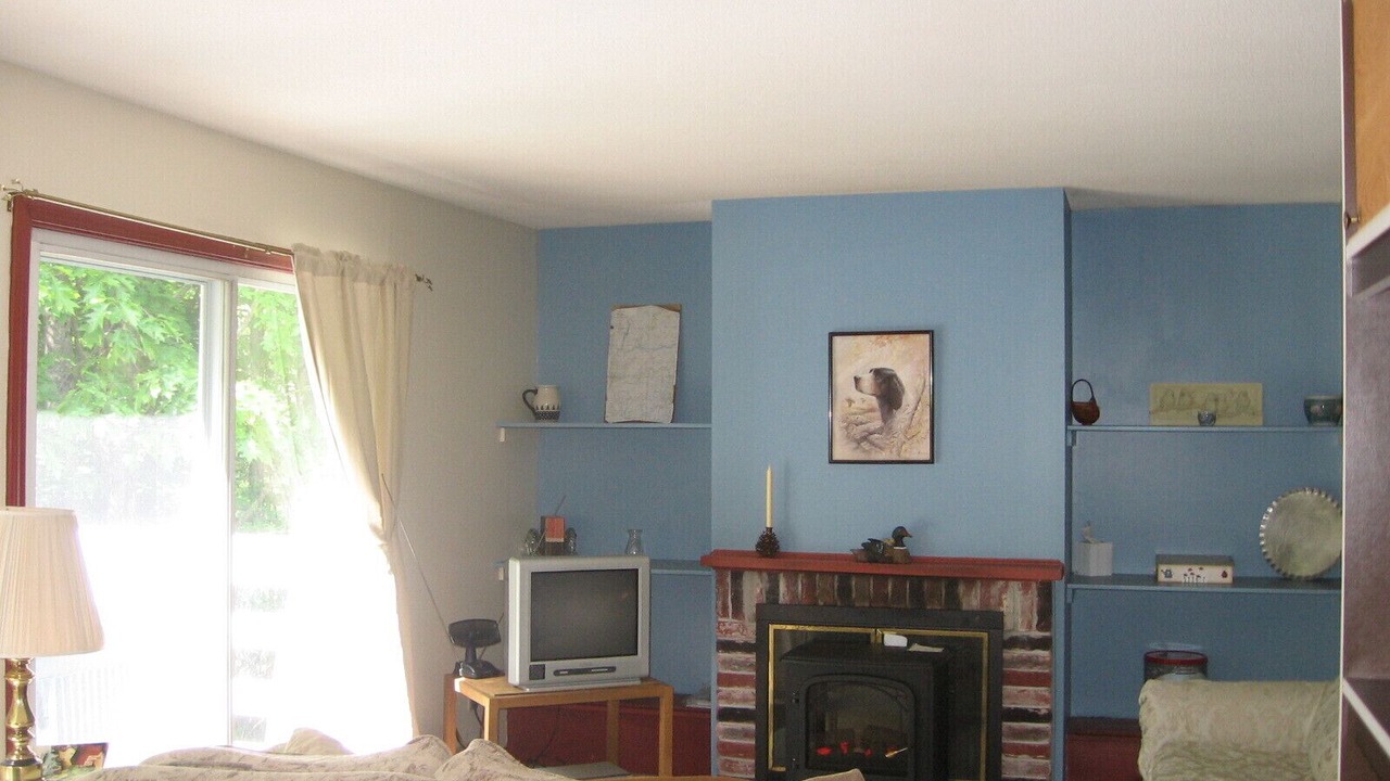 Photo of Livingroom in Stoneham
