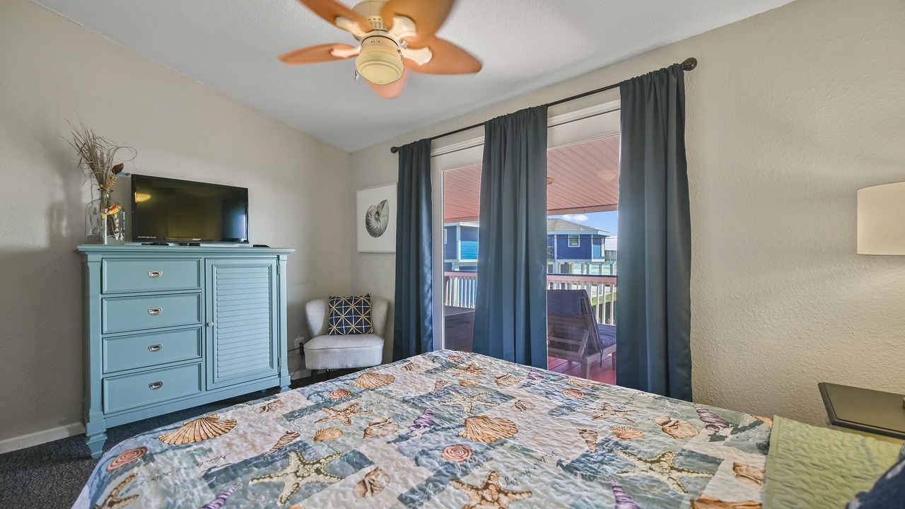 Photo of Bedroom in Bermuda Beach