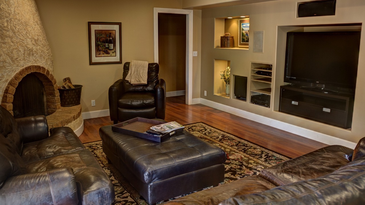 Photo of Bedroom in Raskin Estates