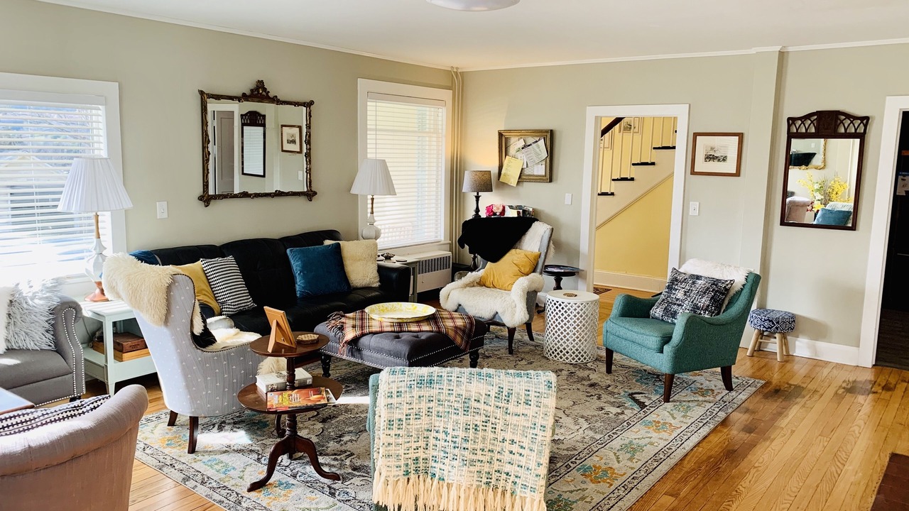 Photo of Livingroom in Cooperstown