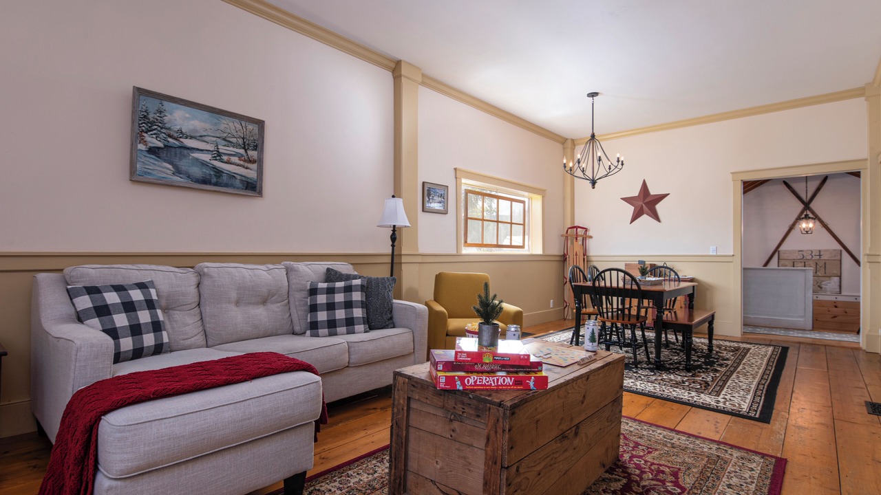 Photo of Livingroom in Chester Depot