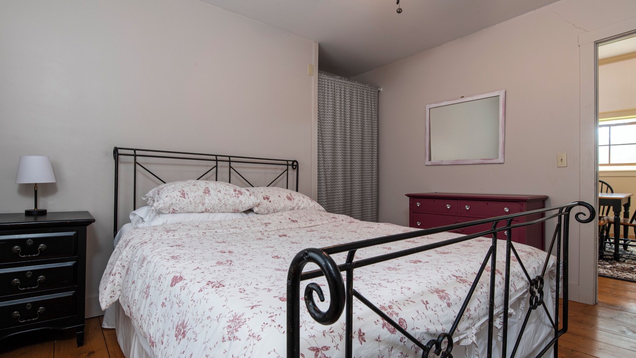 Photo of Bedroom in Chester Depot