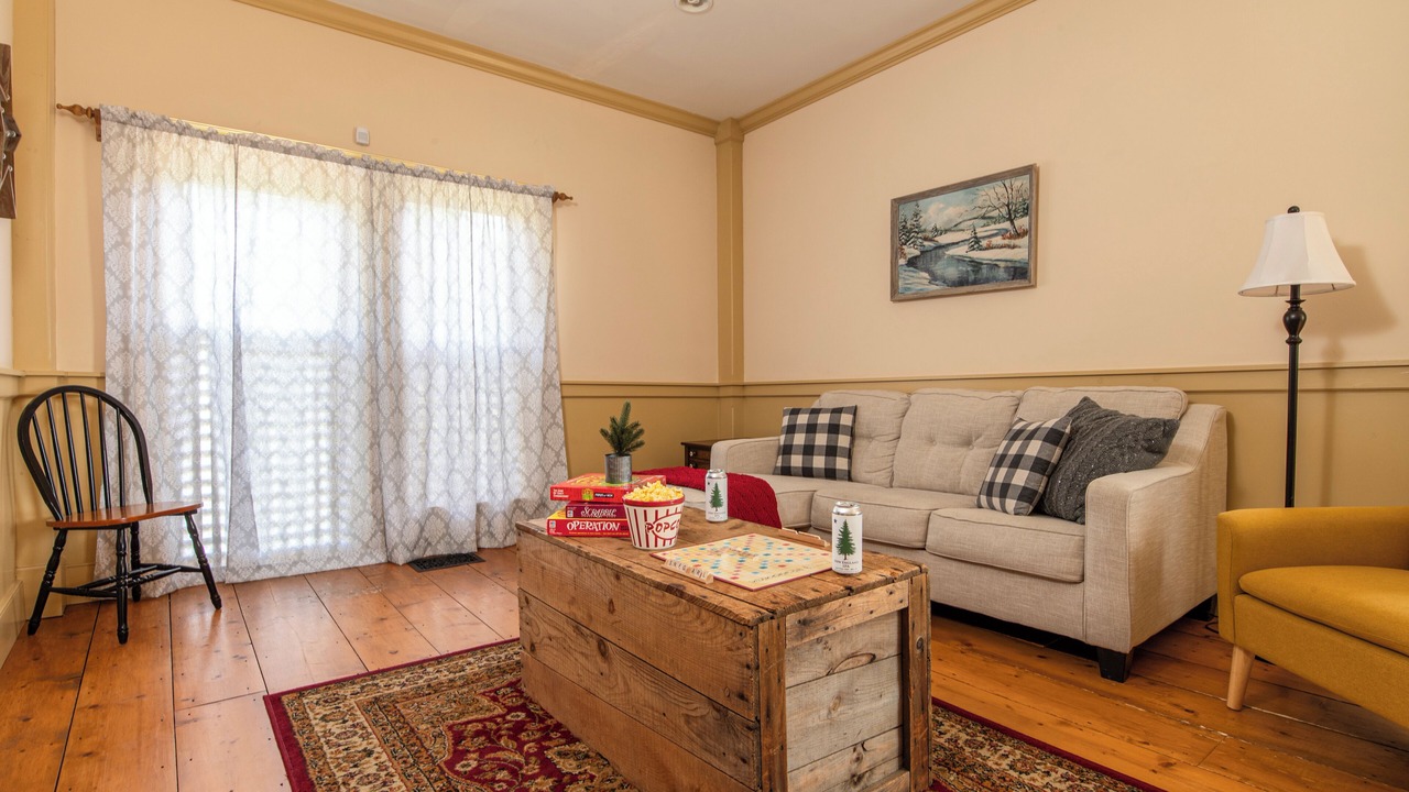 Photo of Livingroom in Chester Depot