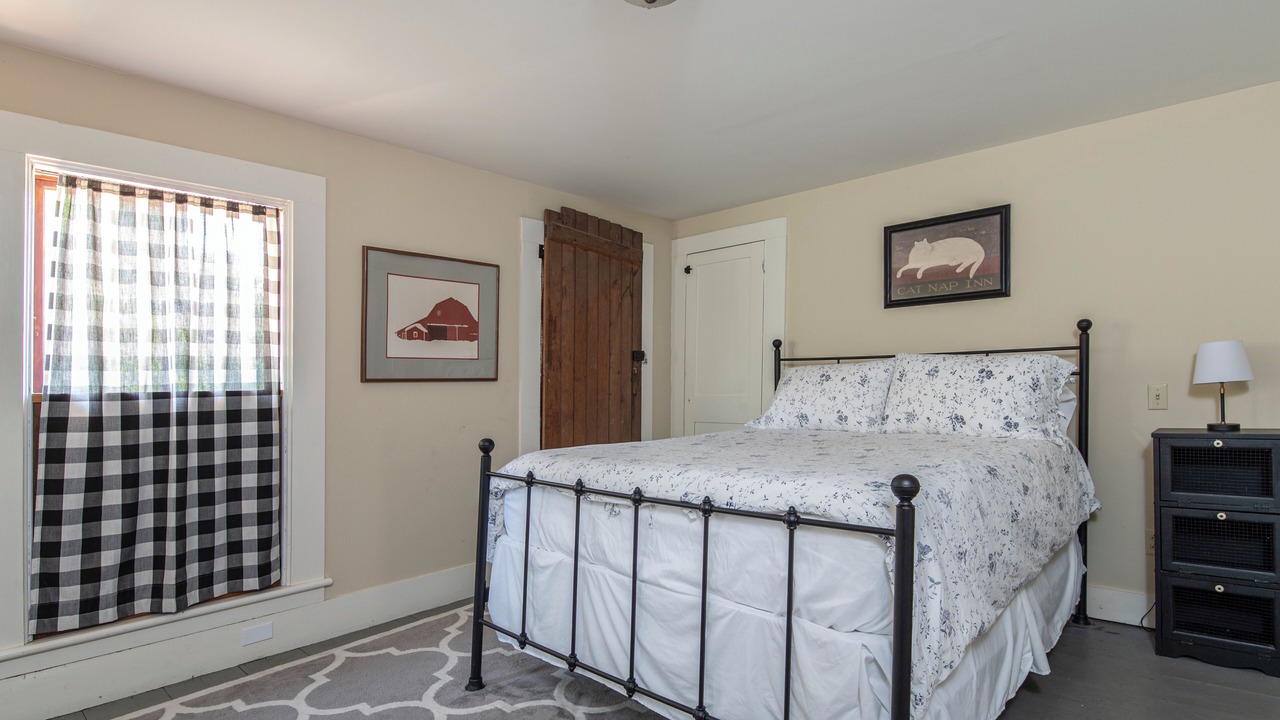 Photo of Bedroom in Chester Depot