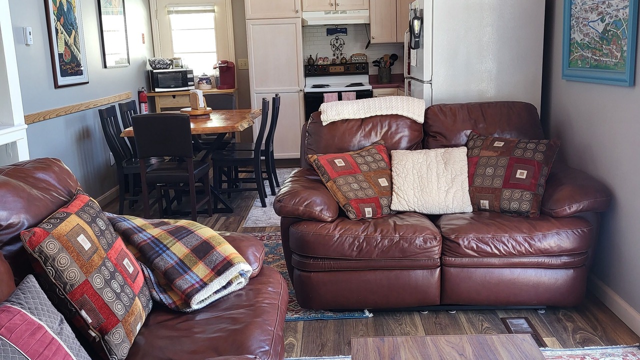Photo of Livingroom in Belmont