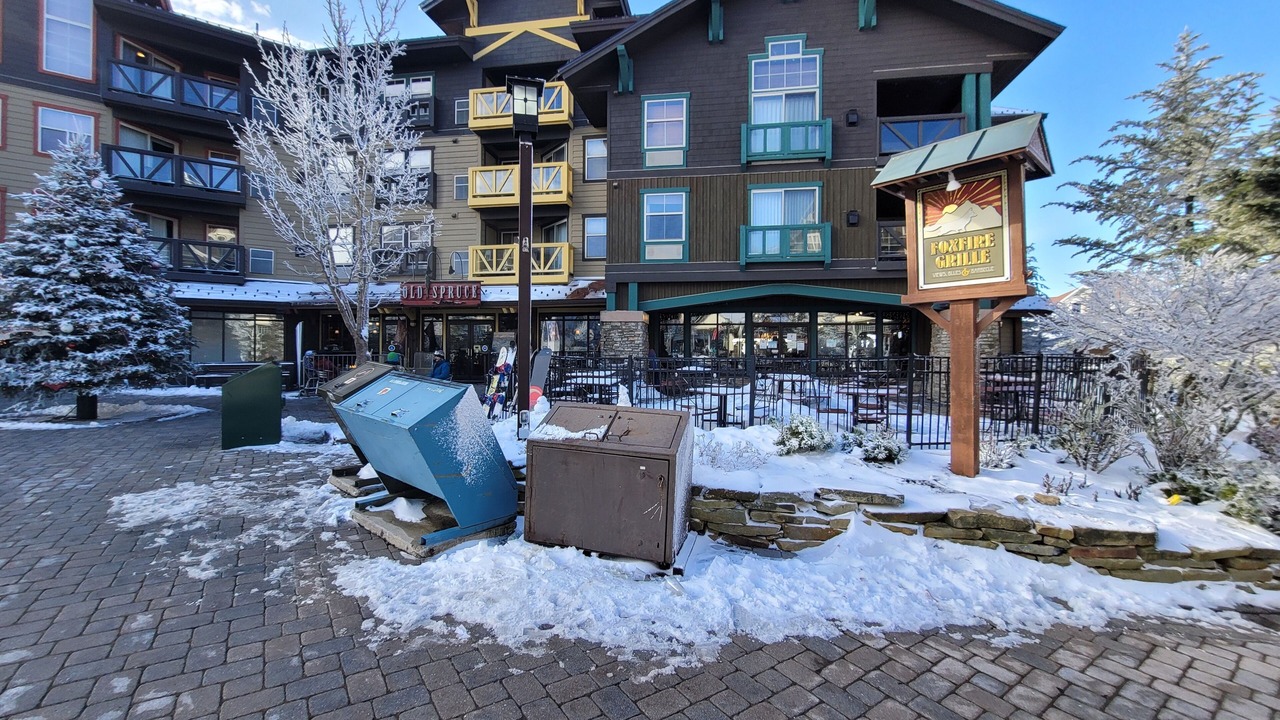 Photo of Outdoor in Snowshoe