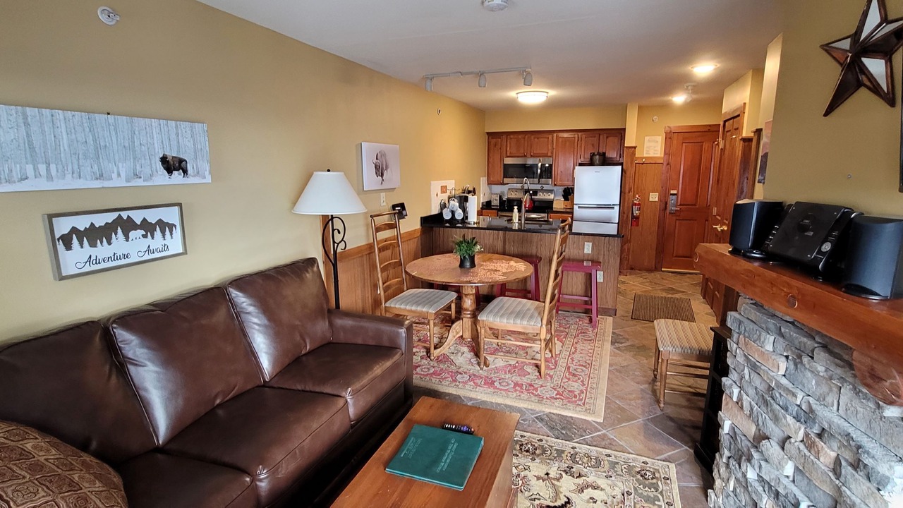 Photo of Livingroom in Snowshoe