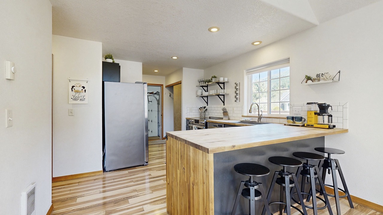 Photo of Kitchen in Rockaway Beach