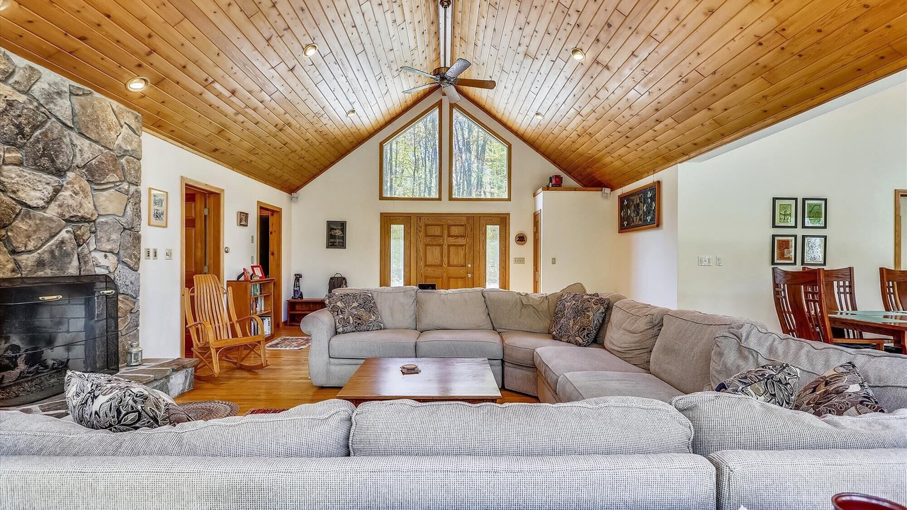 Photo of Livingroom in Timberline