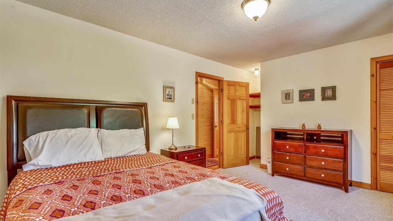 Photo of Bedroom in Timberline