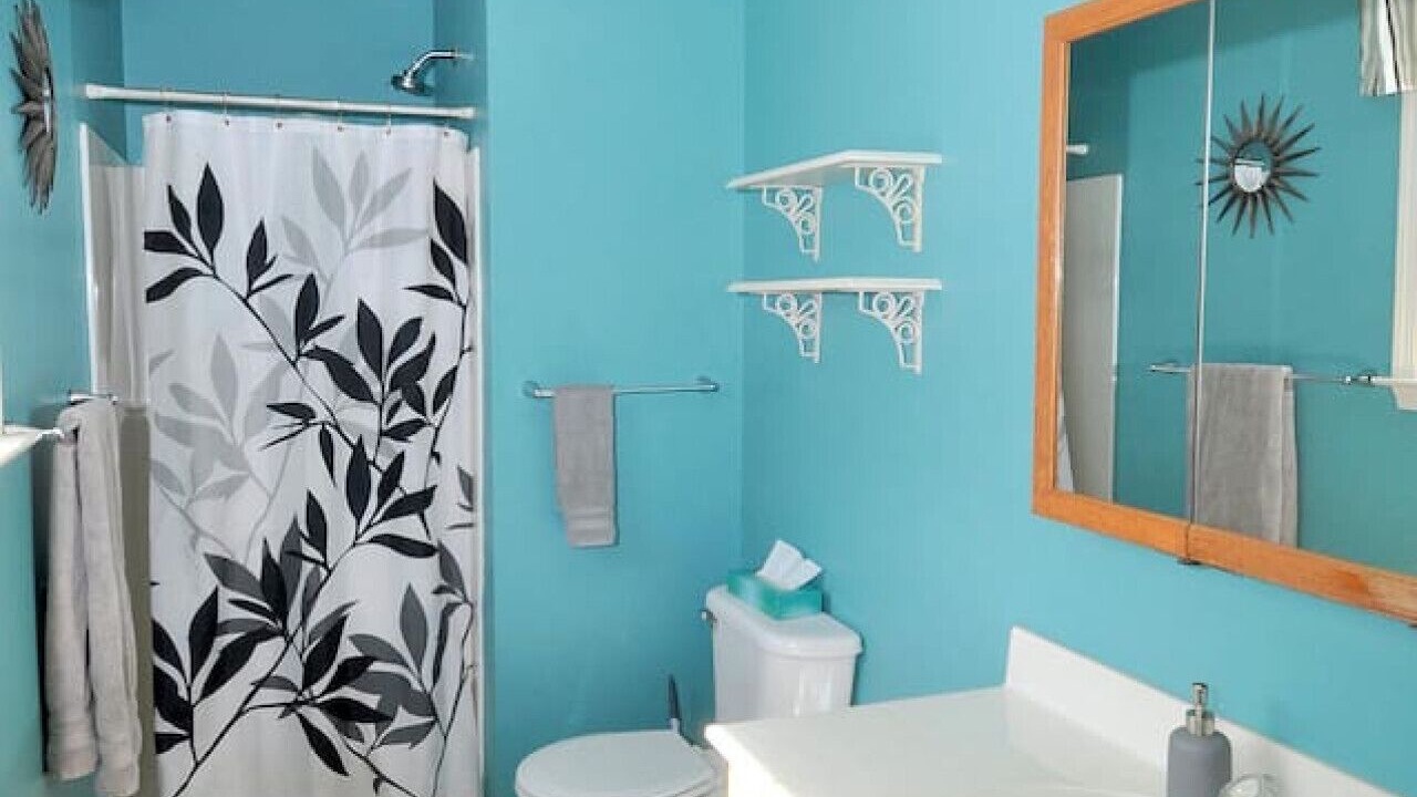 Photo of Bathroom in Berkeley Springs