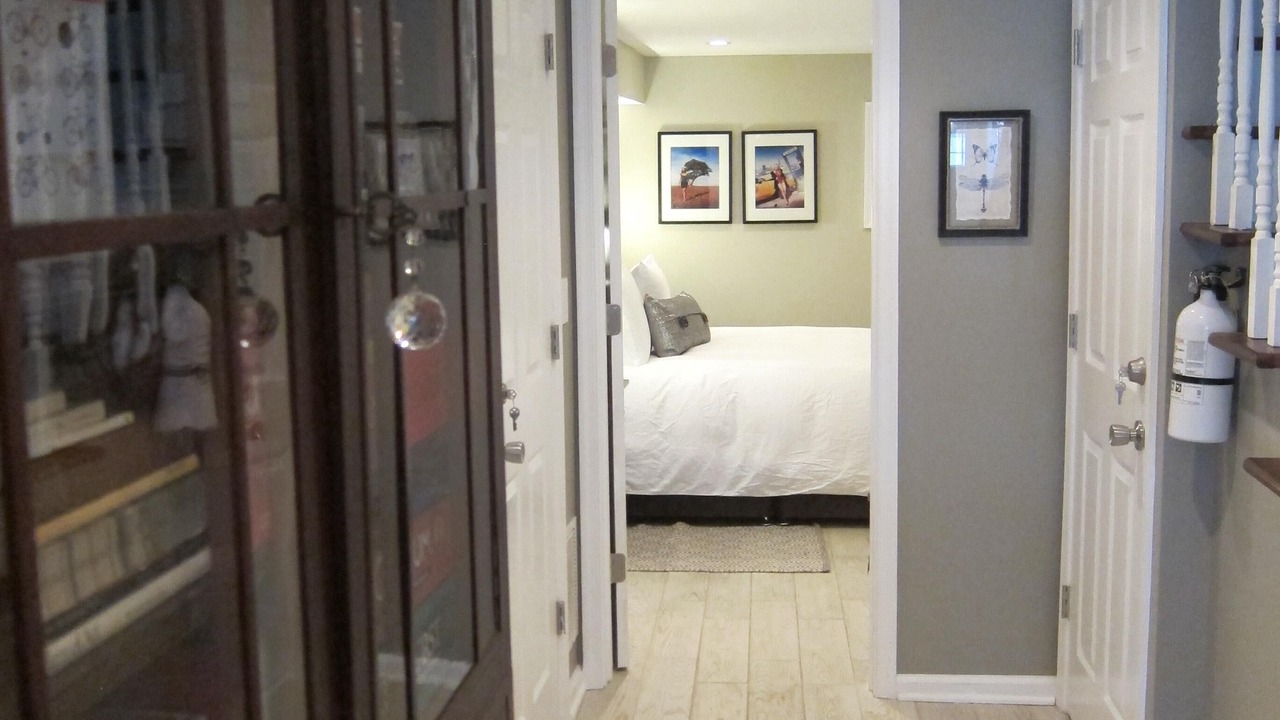 Photo of Bedroom in Truxton Circle