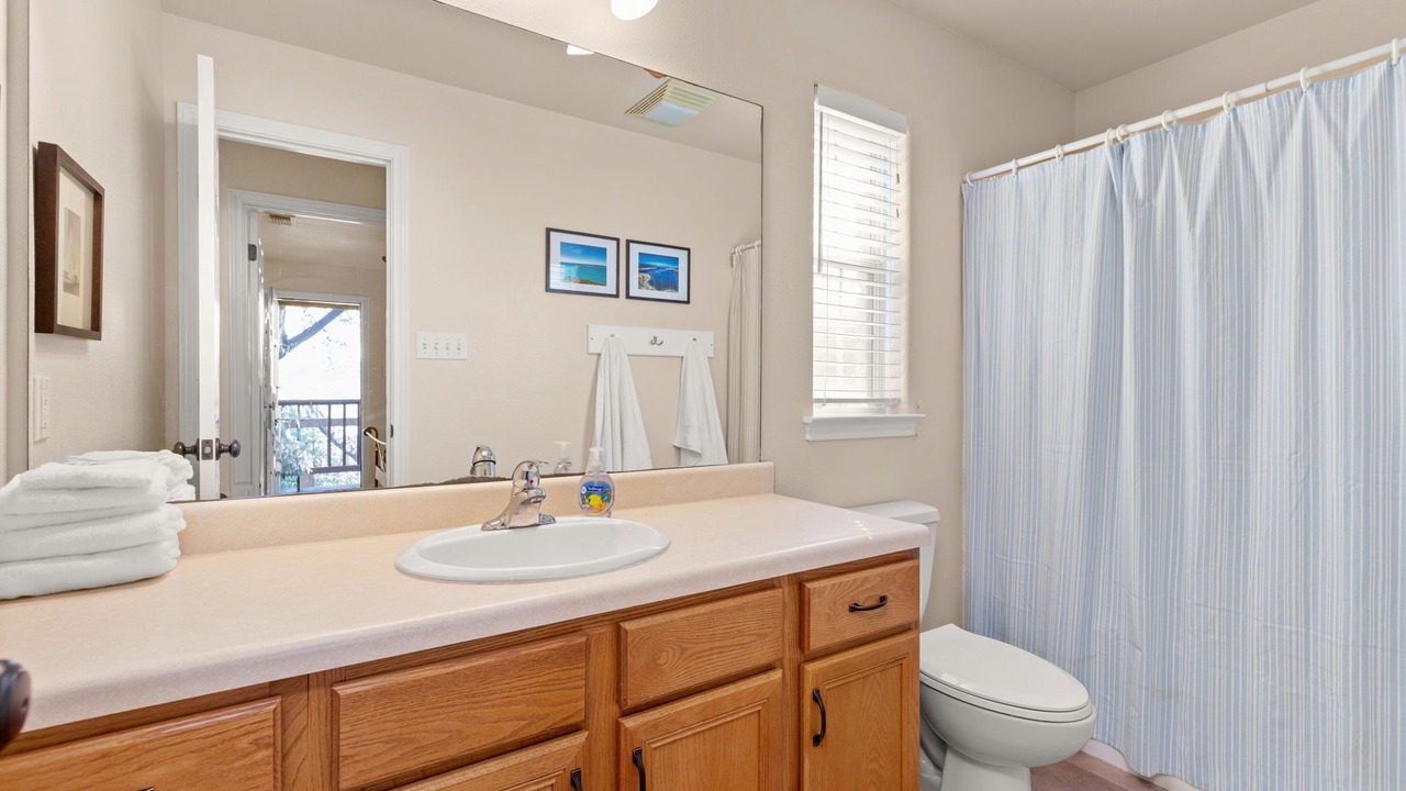 Photo of Bathroom in Canyon Lake