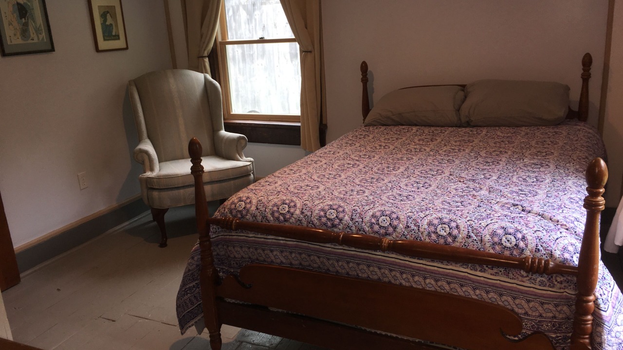 Photo of Bedroom in Russell