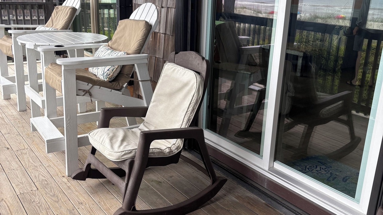 Photo of Patio Balcony in Emerald Isle