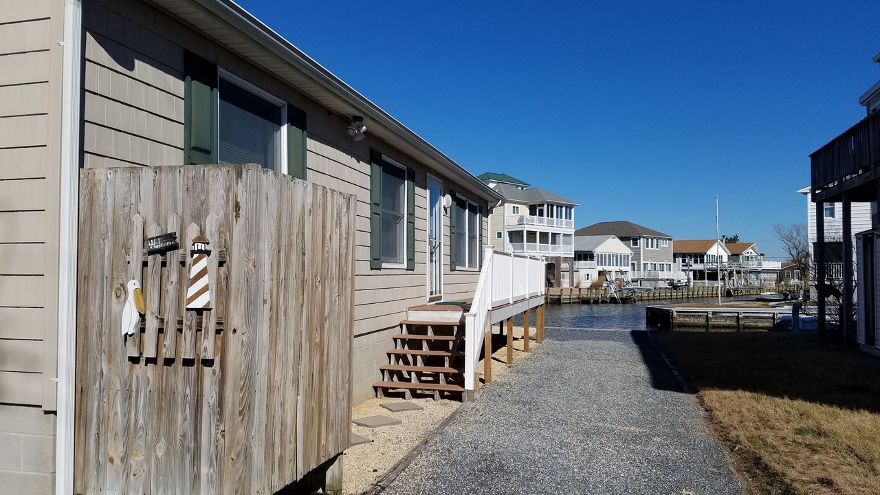 Photo of Outdoor in Edgewater Acres