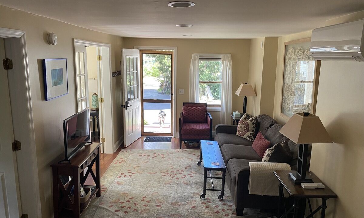 Photo of Livingroom in South End