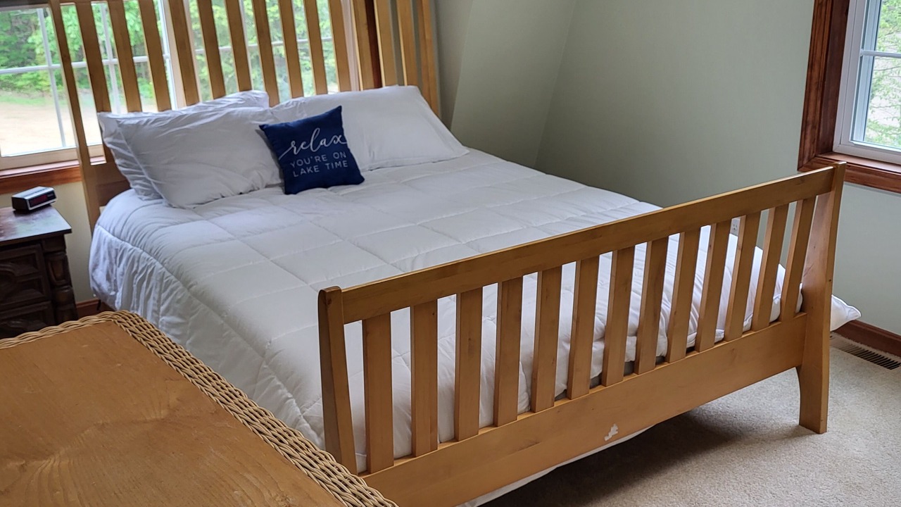 Photo of Bedroom in Alton