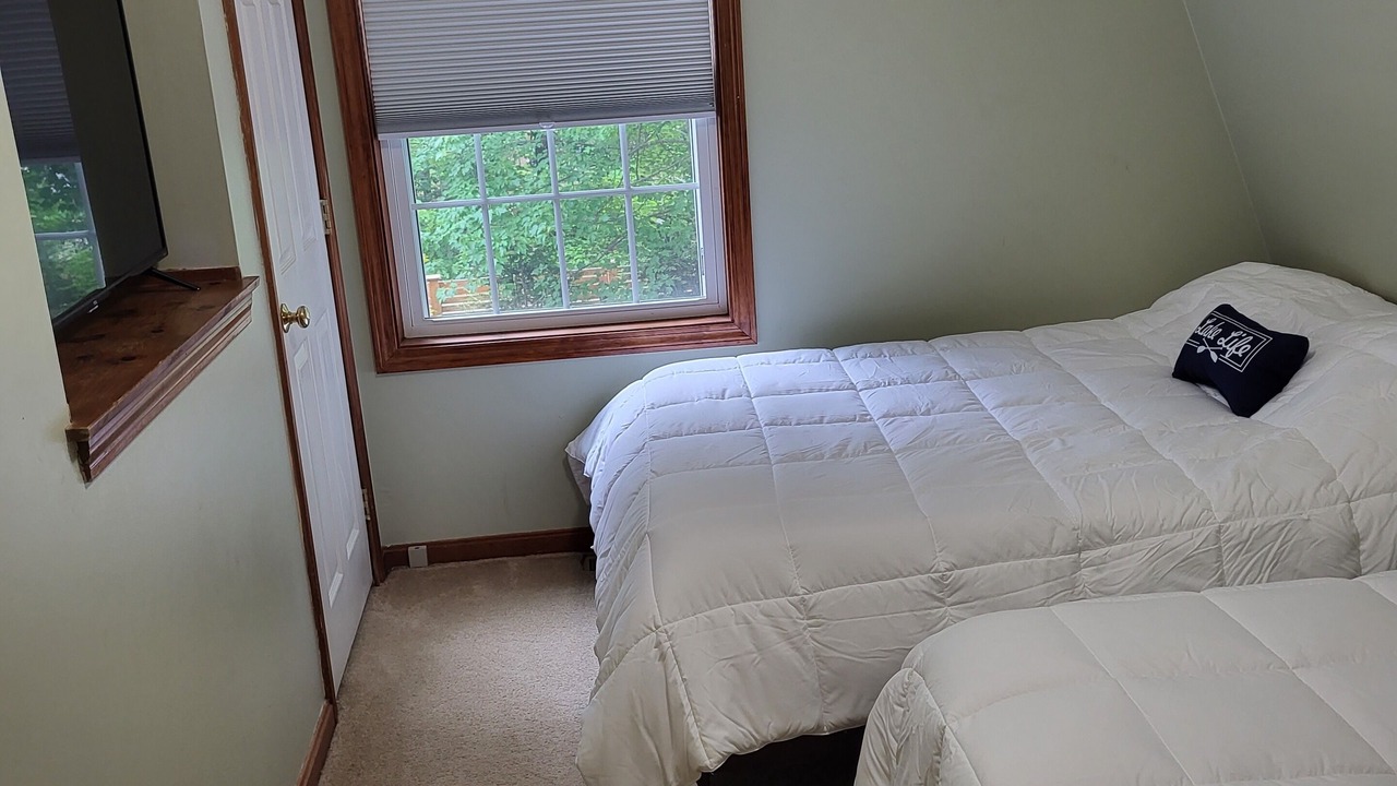Photo of Bedroom in Alton