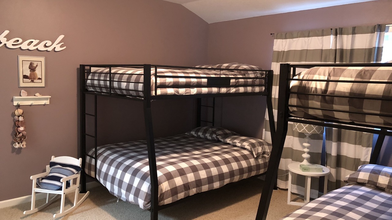 Photo of Bedroom in Four Sisters
