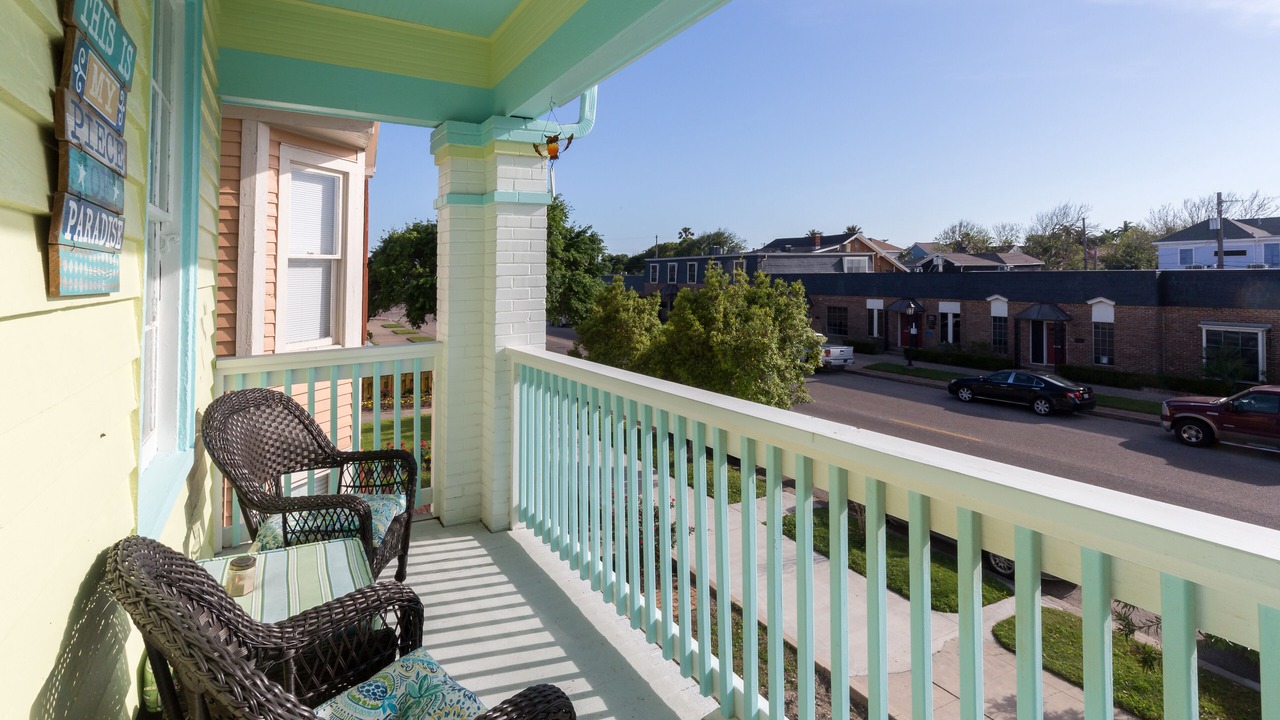 Photo of Patio Balcony in San Jacinto