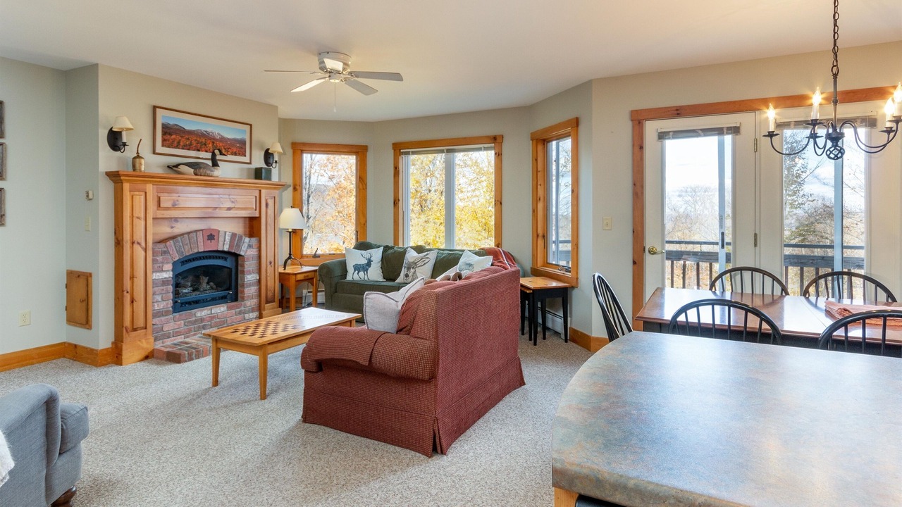 Photo of Livingroom in North Troy