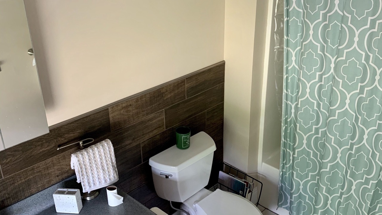 Photo of Bathroom in Etna