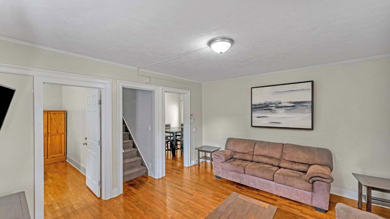 Photo of Livingroom in Oneonta