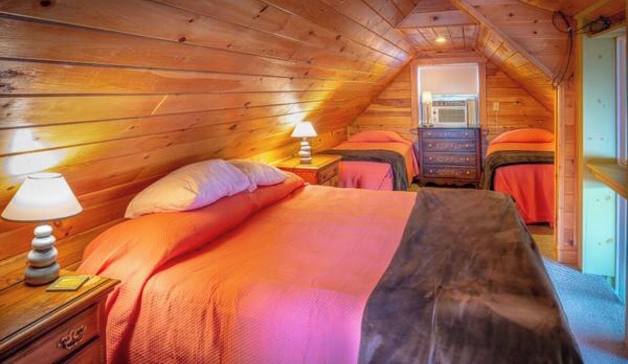 Photo of Bedroom in Roxbury