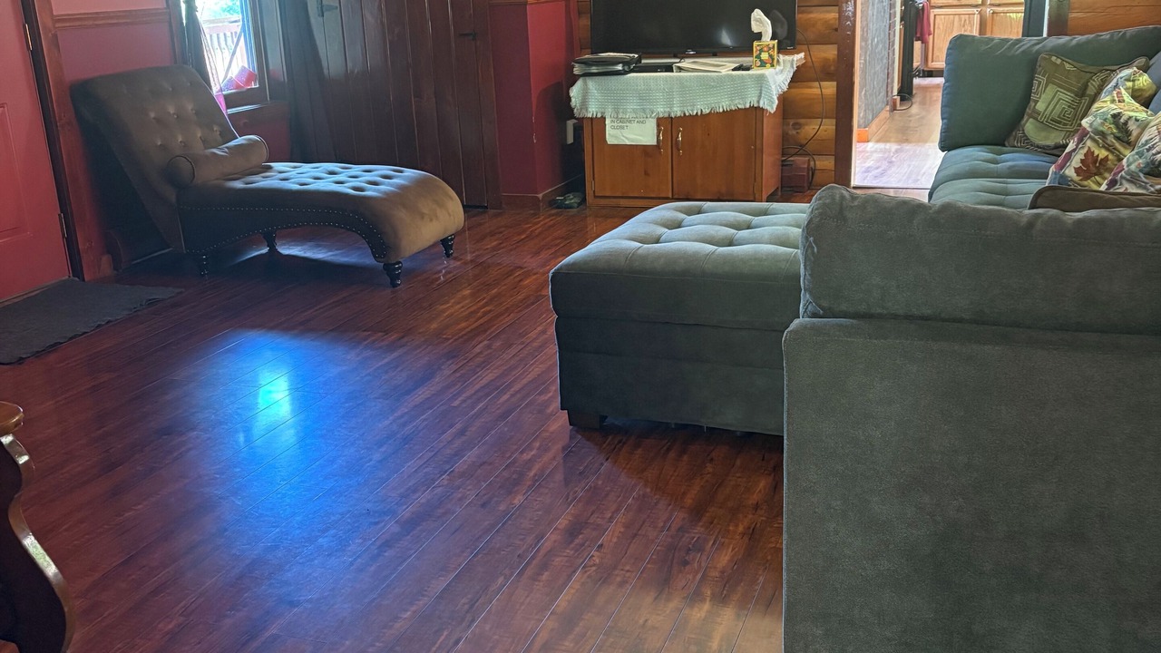 Photo of Livingroom in Glover