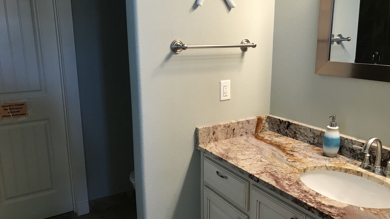 Photo of Bathroom in Port Bolivar