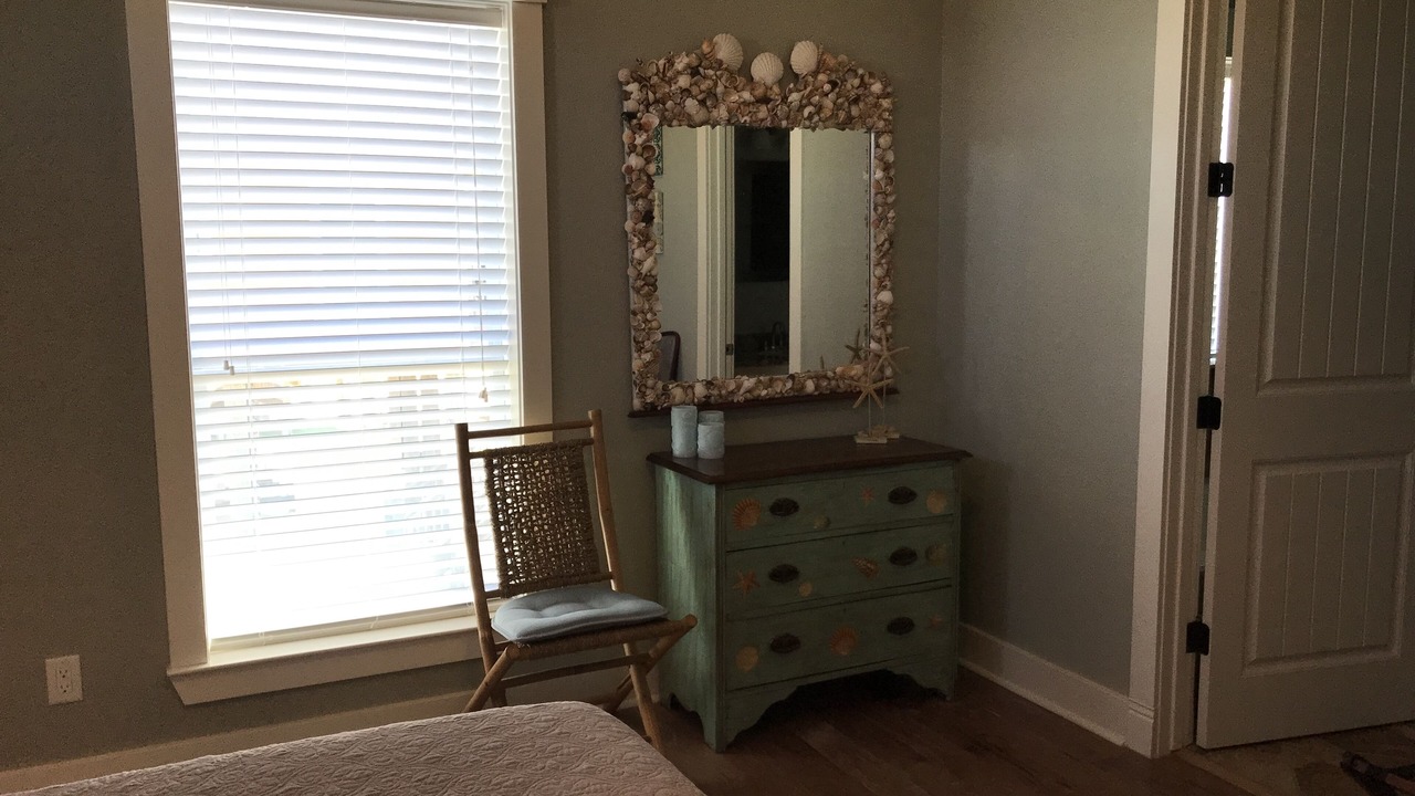 Photo of Bedroom in Port Bolivar