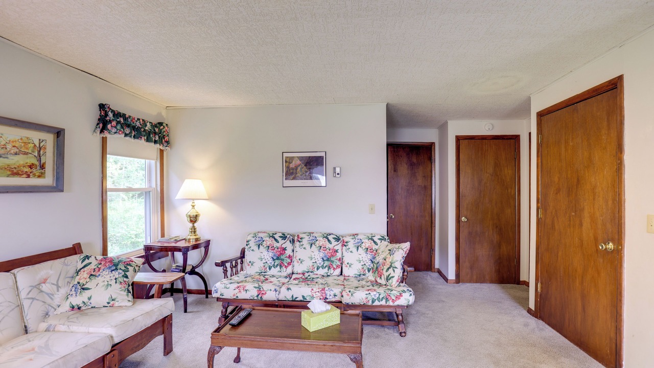 Photo of Livingroom in Millerton
