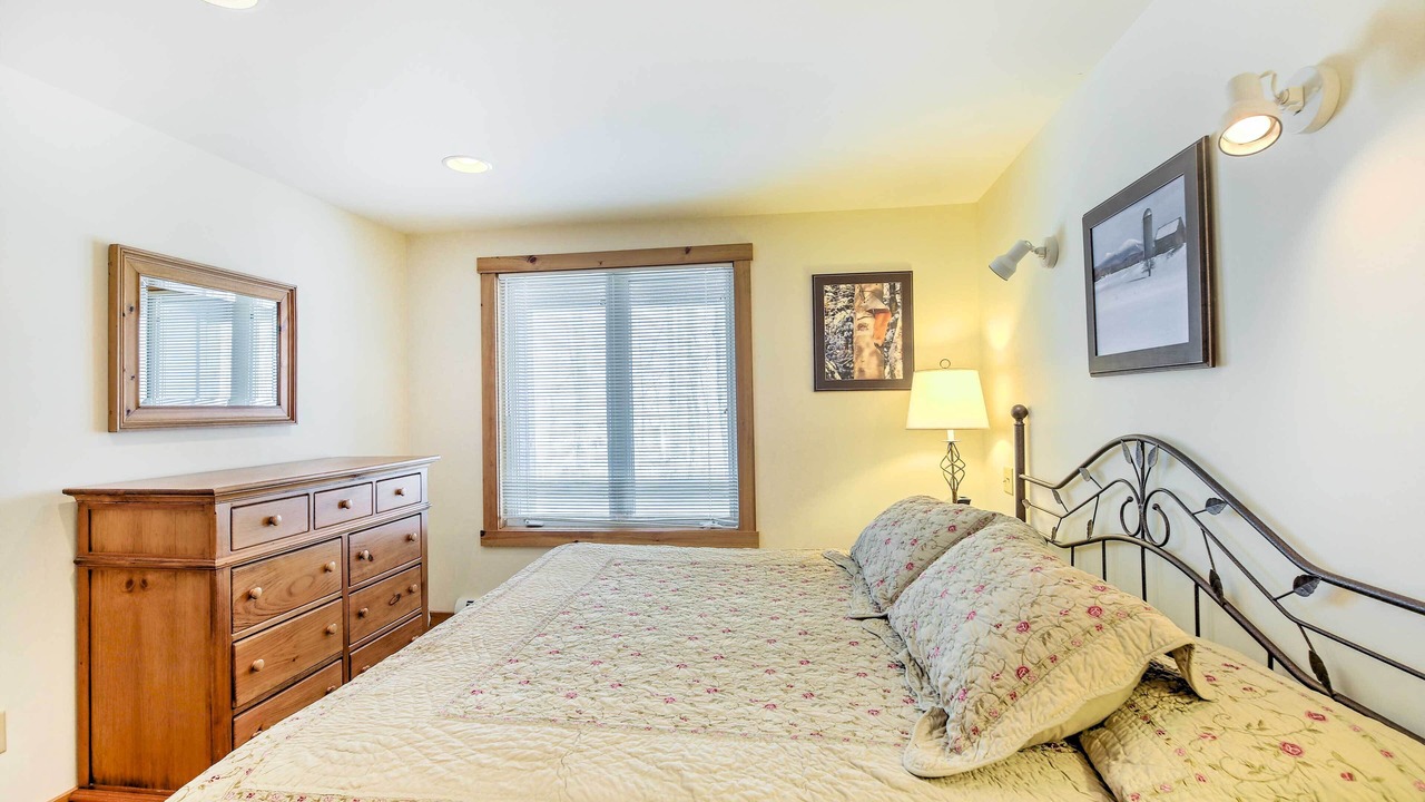 Photo of Bedroom in North Troy