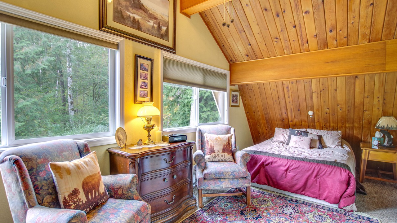 Photo of Bedroom in Gold Bar