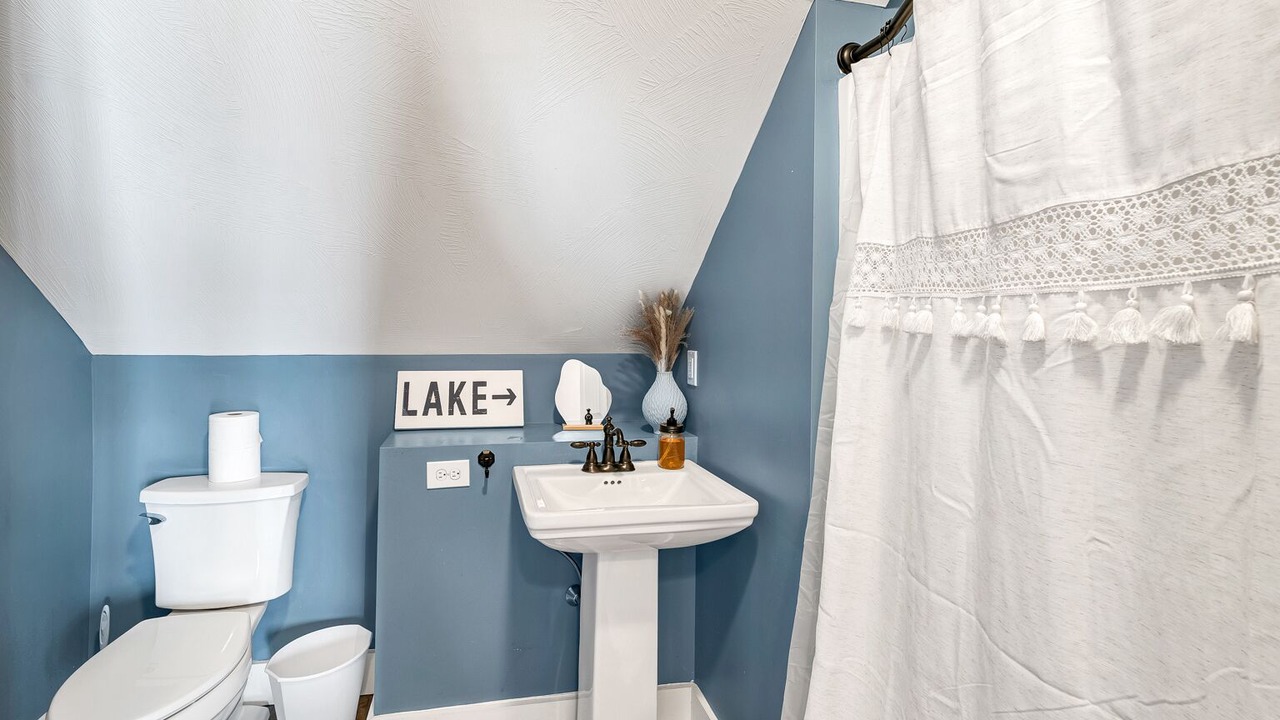 Photo of Bathroom in Weirs Beach