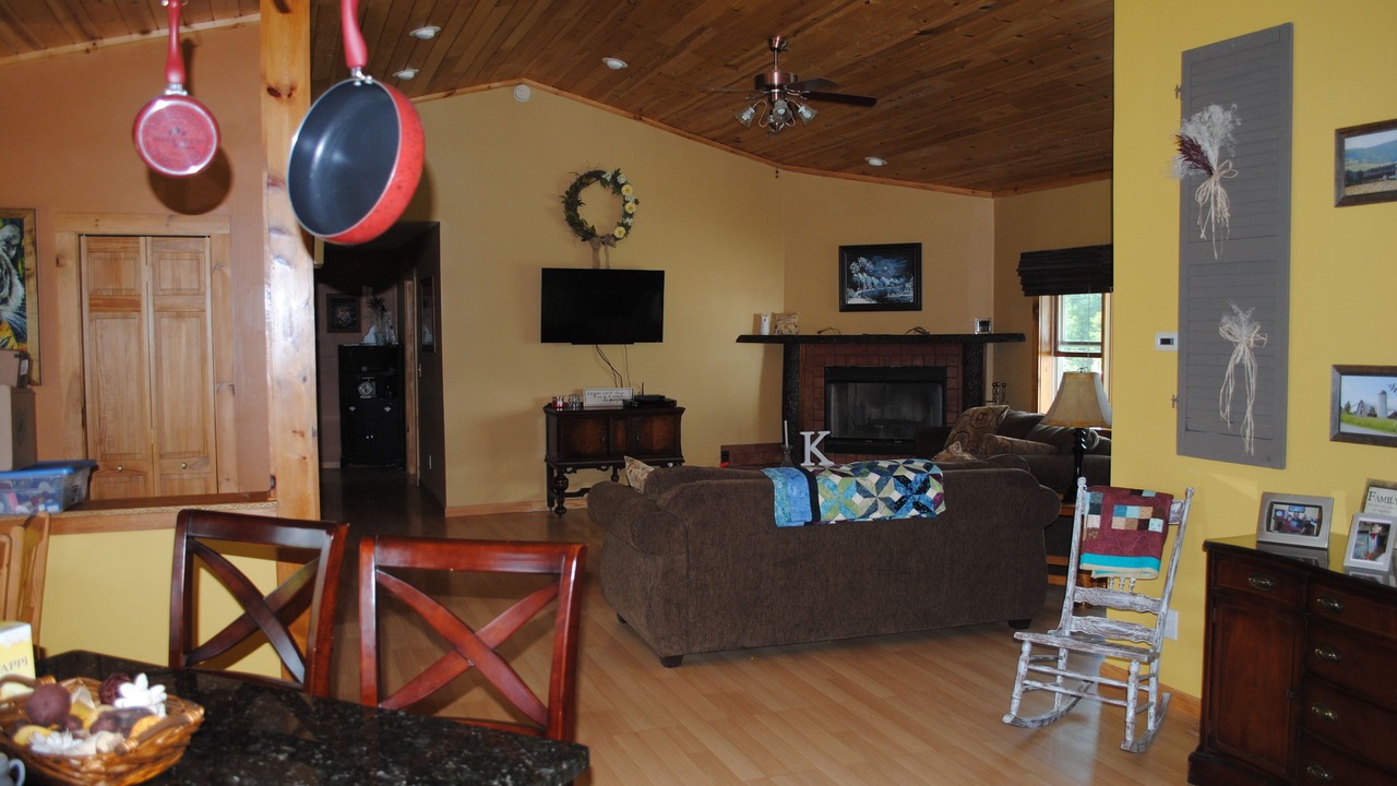 Photo of Livingroom in Mount Vision