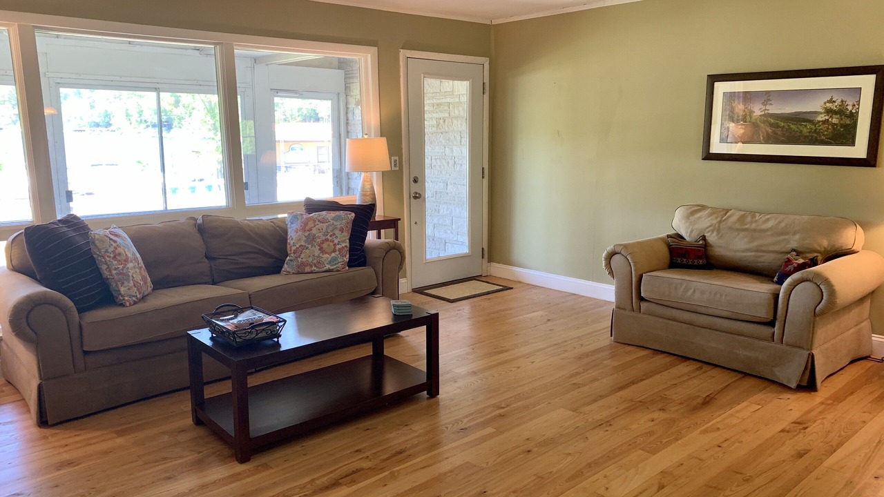 Photo of Livingroom in Lake George