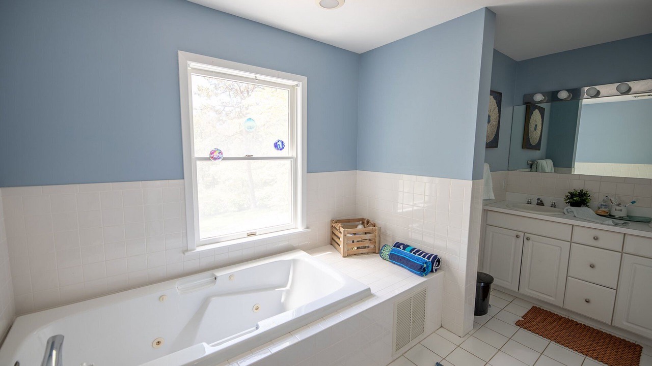 Photo of Bathroom in Shinnecock Hills