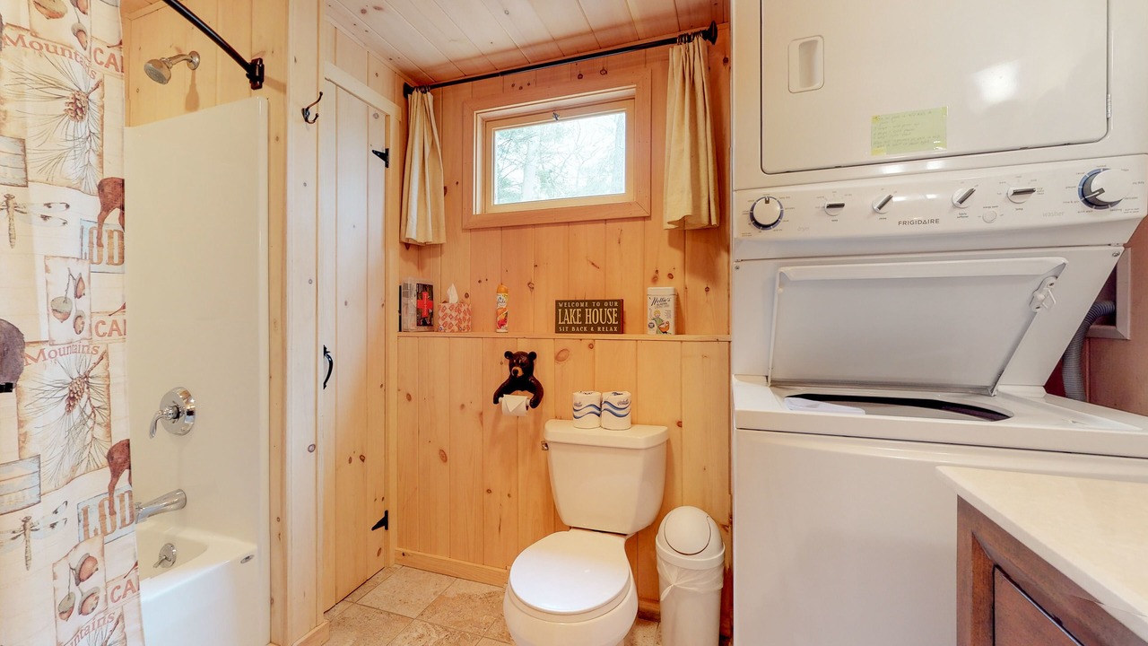 Photo of Bathroom in Naples