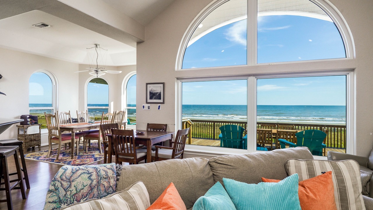 Photo of Livingroom in Terramar Beach