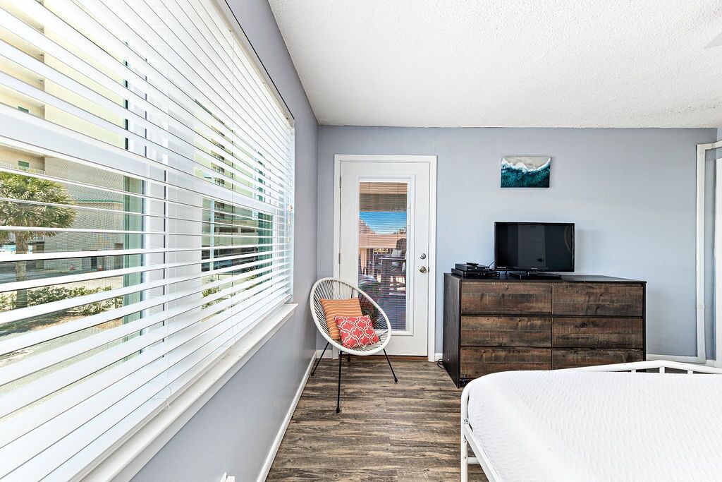 Photo of Bedroom in Gulf Shores